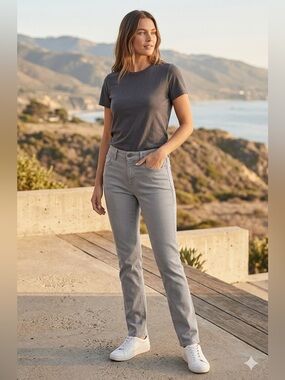 Ladies Bonobos Gray Straight 5 pocket Jeans, Style is slim. Super soft sz 29
